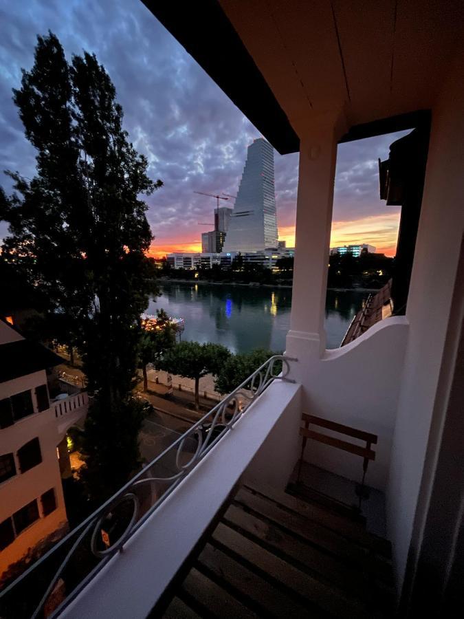 Charmante Altbauwohnung Am Rhein Bazel Buitenkant foto